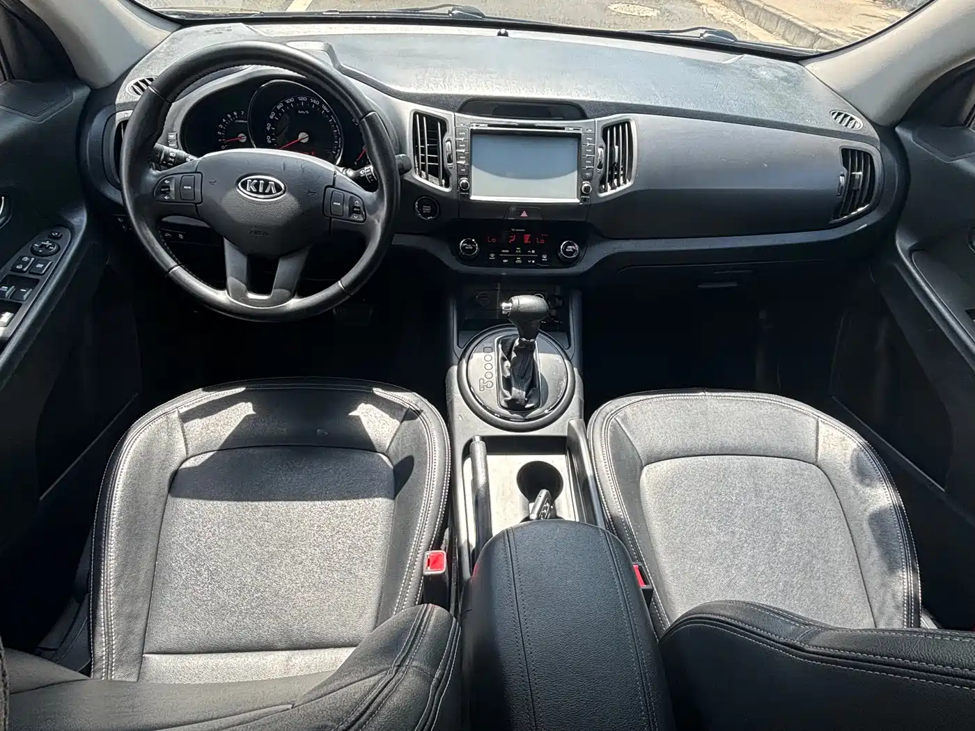 Kia Sportage 2014 2.0L Automatic 2WD DLX фото 12