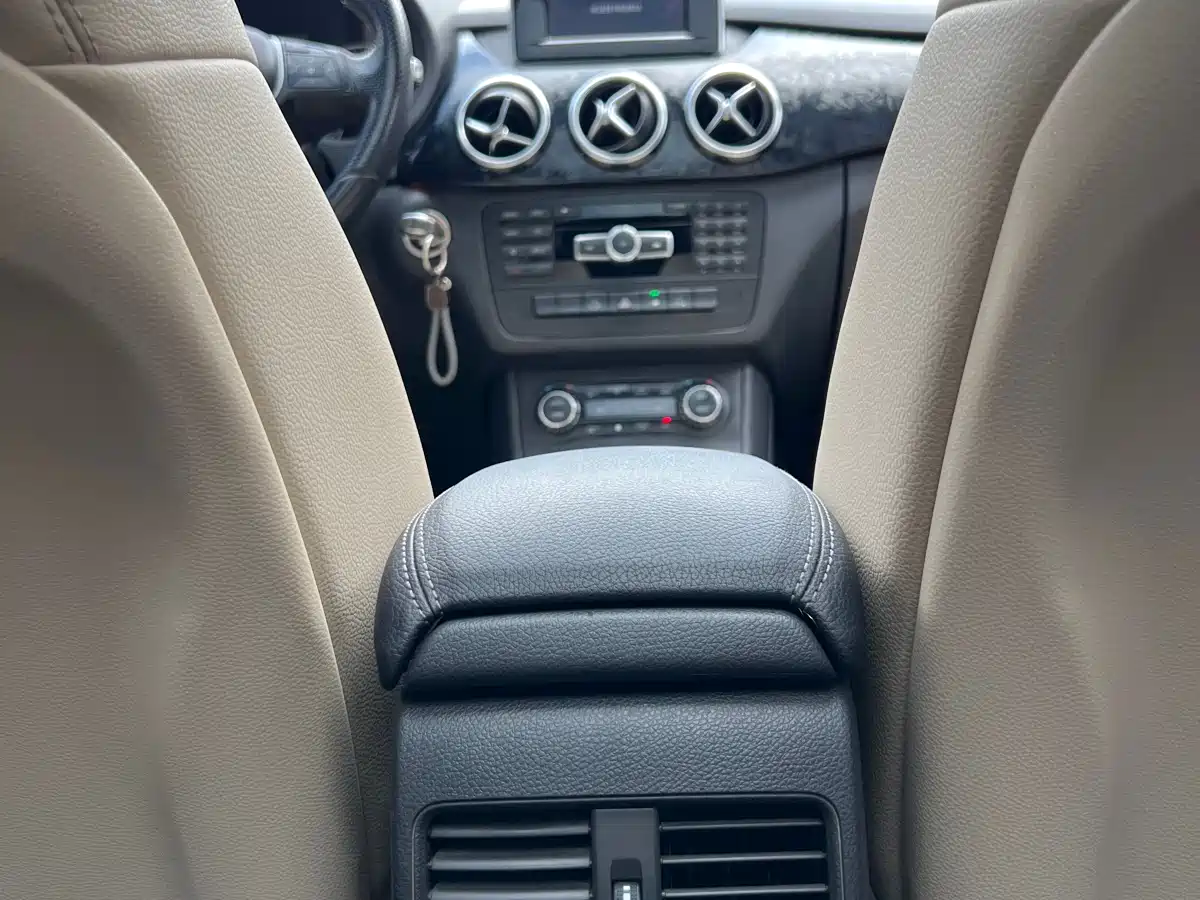 Mercedes-Benz B-Class 2012 B 200 фото 16