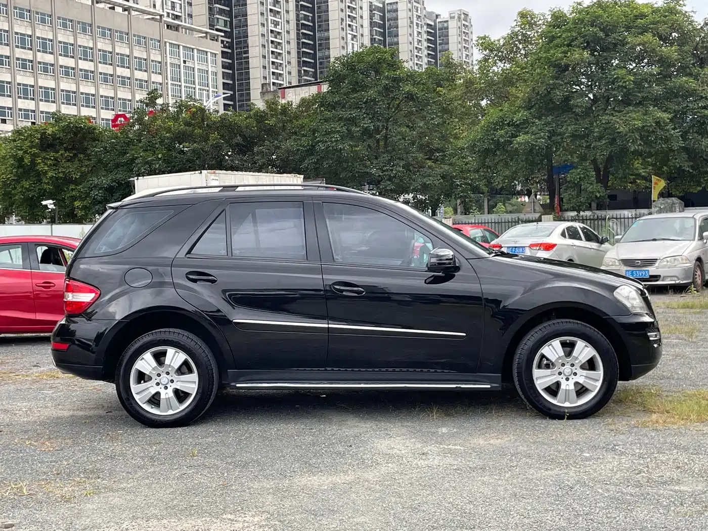 Mercedes-Benz M-Class 2010 ML 300 4MATIC фото 13