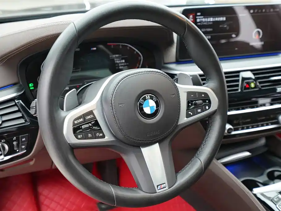 BMW 5 Series 2022 Facelift 530Li Leading M Sport Package фото 8