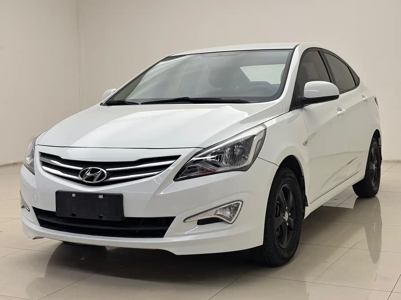 Hyundai Verna 2014 1.4L Manual Smart GLS