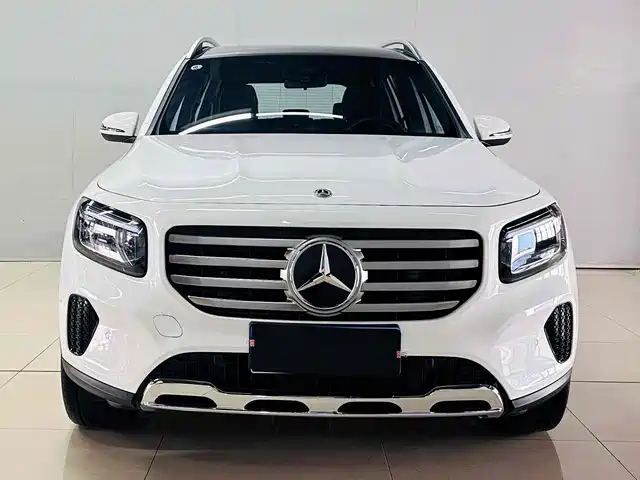 MERCEDES-BENZ GLB