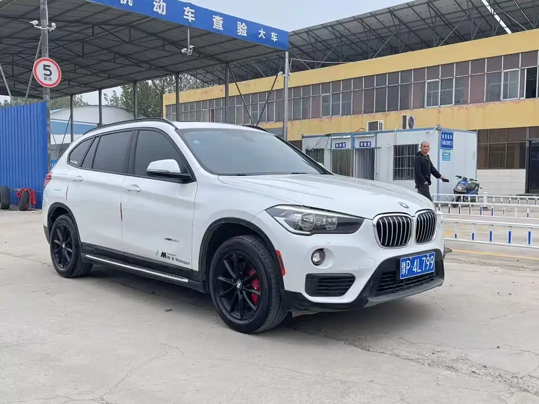BMW X1 2018 sDrive18Li Fashion Model фото 3