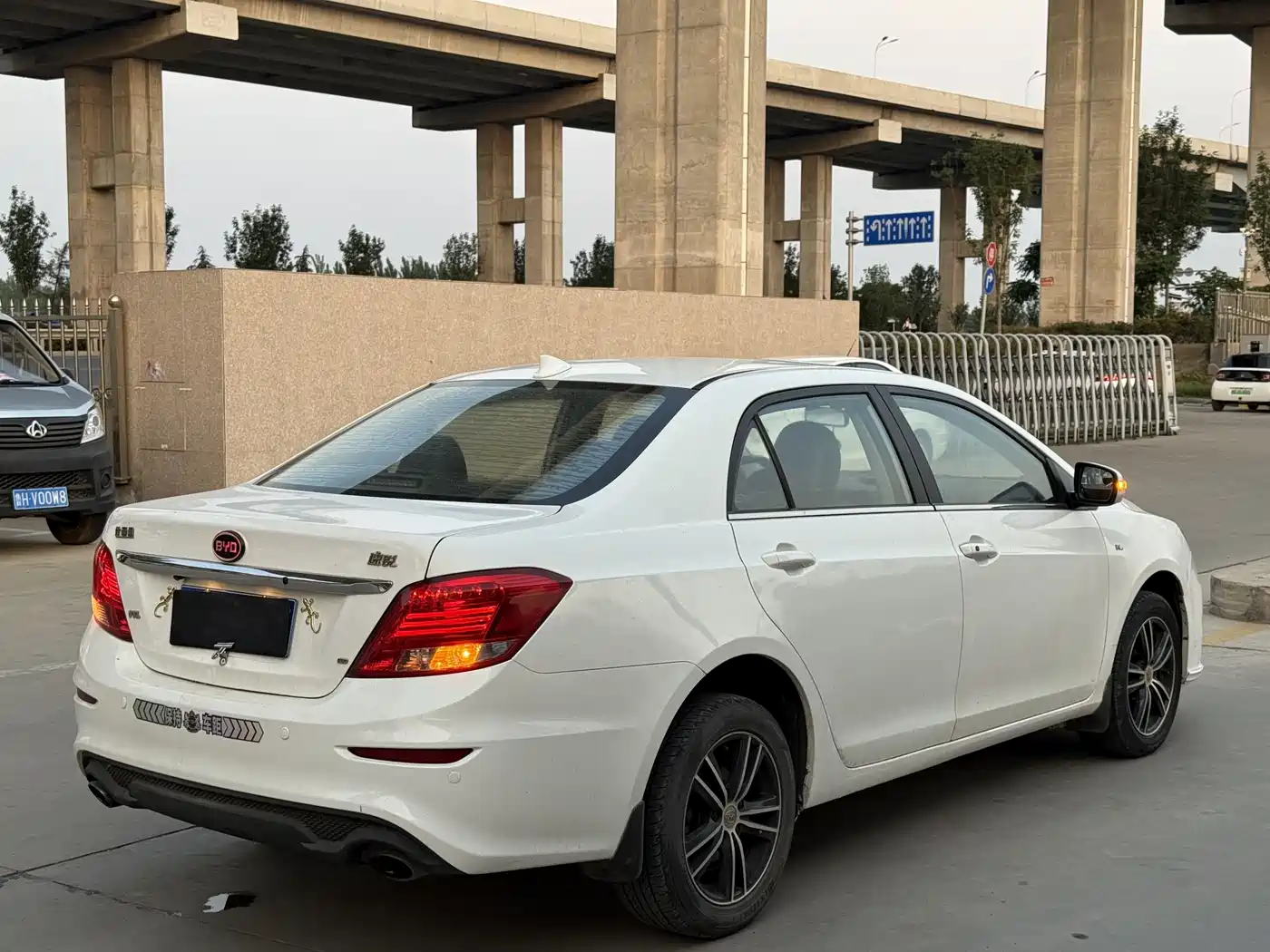 BYD Surui 2015 1.5L Manual Luxury фото 6