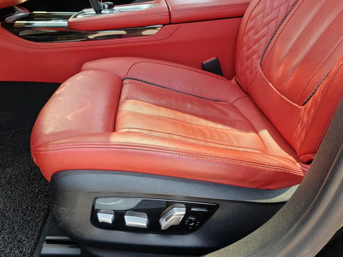 BMW 7 Series 2017 M760Li xDrive Excellence Luxury фото 15