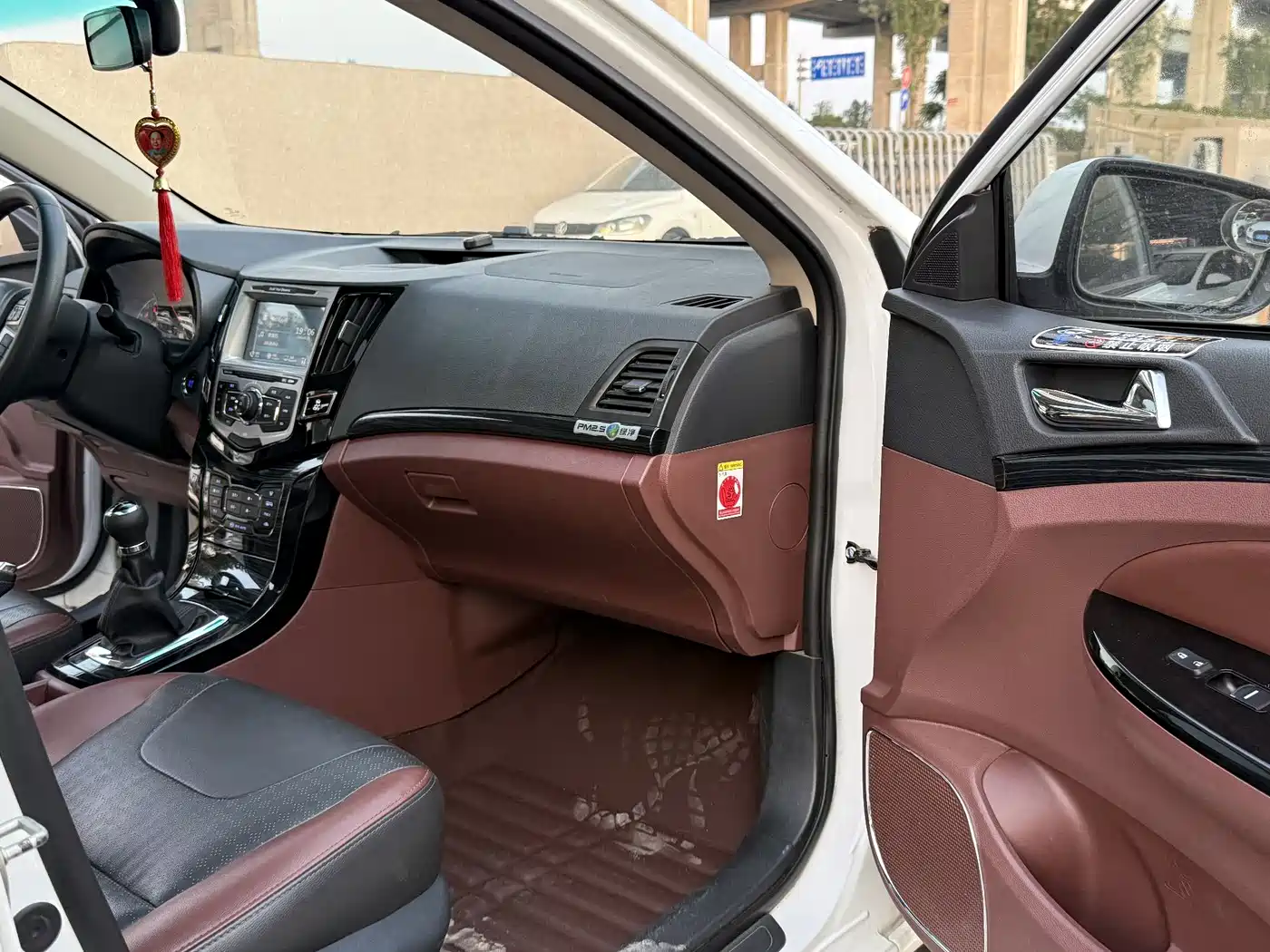 BYD Surui 2015 1.5L Manual Luxury фото 9