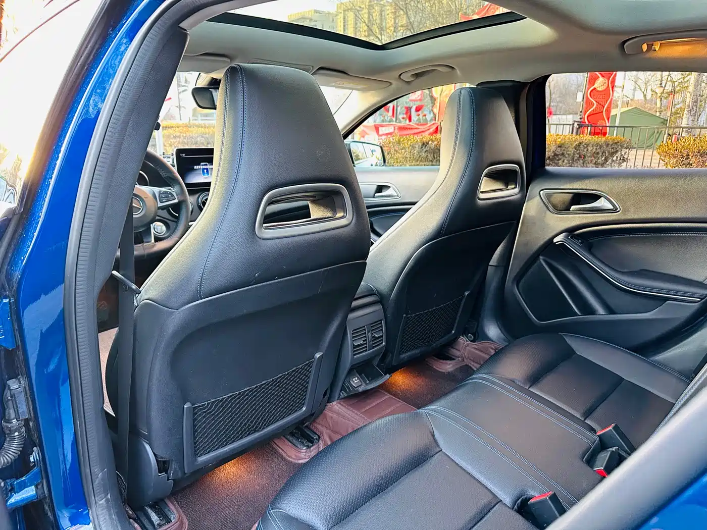 Mercedes-Benz GLA 2019 GLA 220 4MATIC Sport фото 17