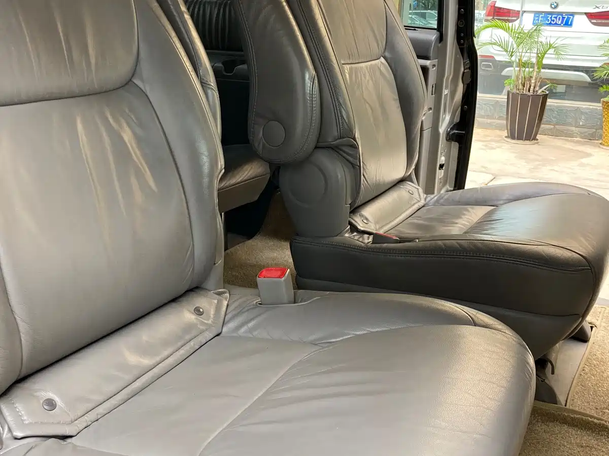 Toyota Sienna 2005 Model 3.3 XLE фото 11