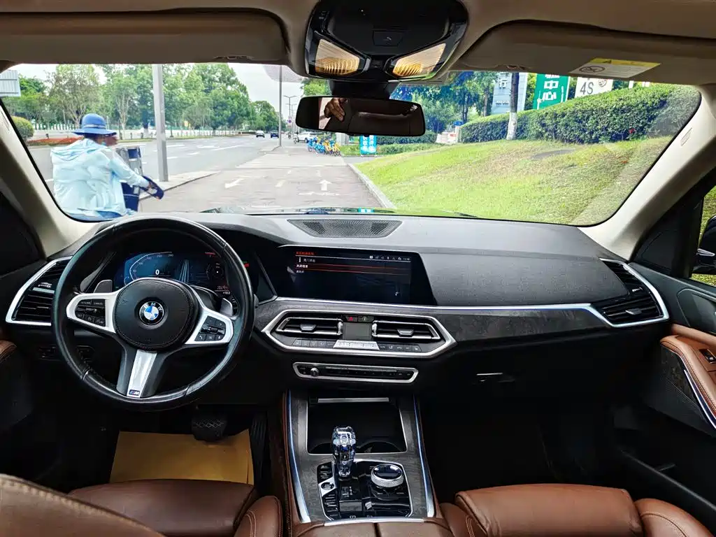 BMW X5 (Import) 2019 xDrive40i M Sport Package фото 15