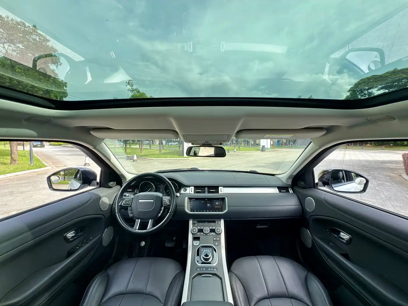 Land Rover Range Rover Evoque 2018 240PS SE Smart Edition фото 8