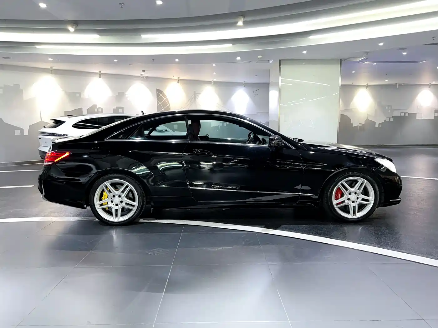 Mercedes-Benz E-Class (Import) 2010 E 260 CGI Coupe фото 7