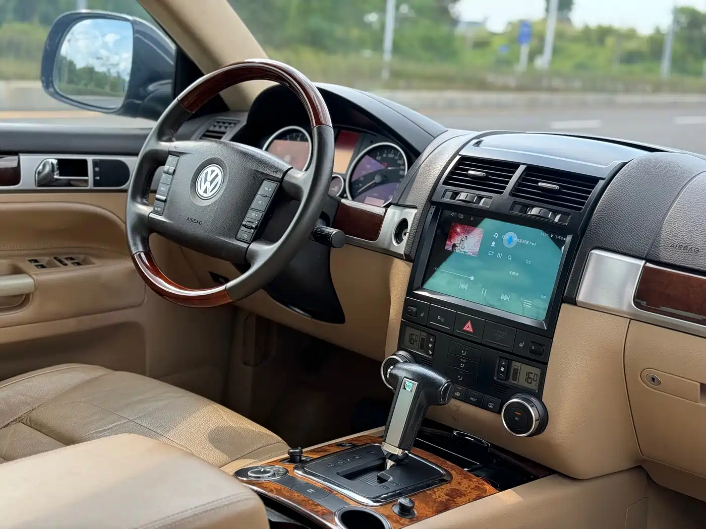 Volkswagen Touareg 2007 3.6L Standard Configuration фото 19