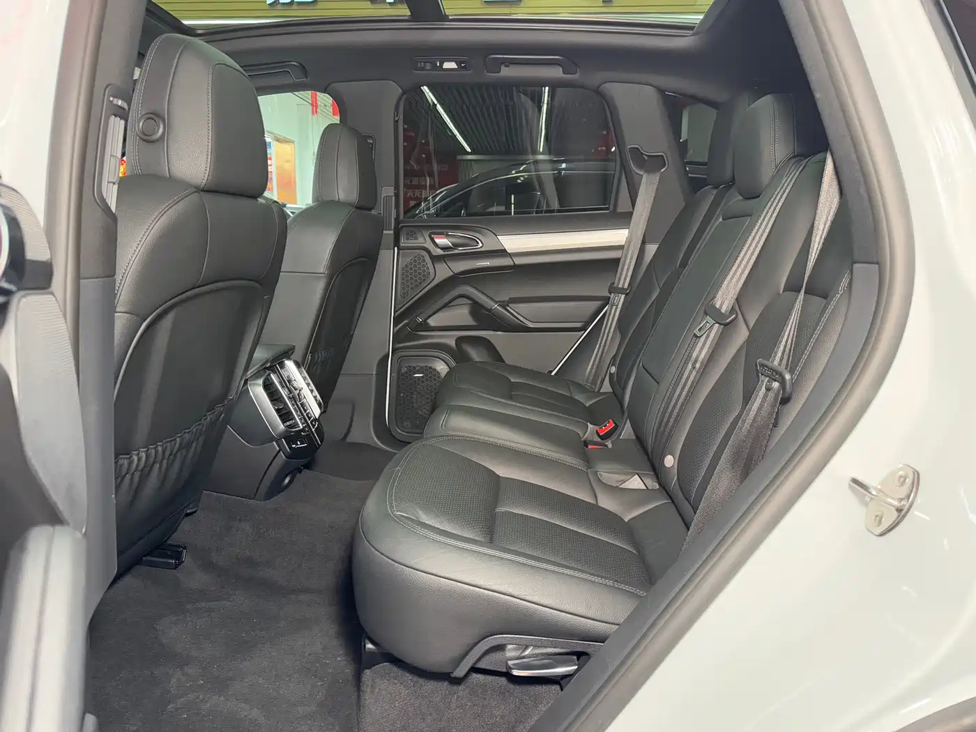 Porsche Cayenne 2015 Cayenne S 3.6T фото 19