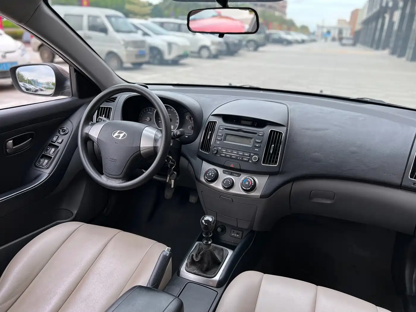 Hyundai Elantra 2011 1.6L Manual Comfort фото 5