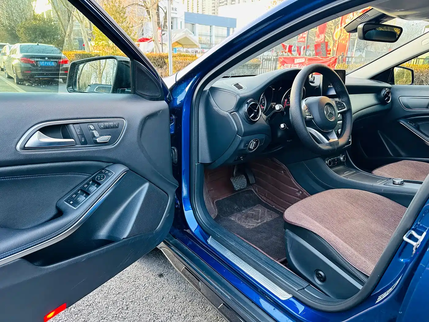 Mercedes-Benz GLA 2019 GLA 220 4MATIC Sport фото 8