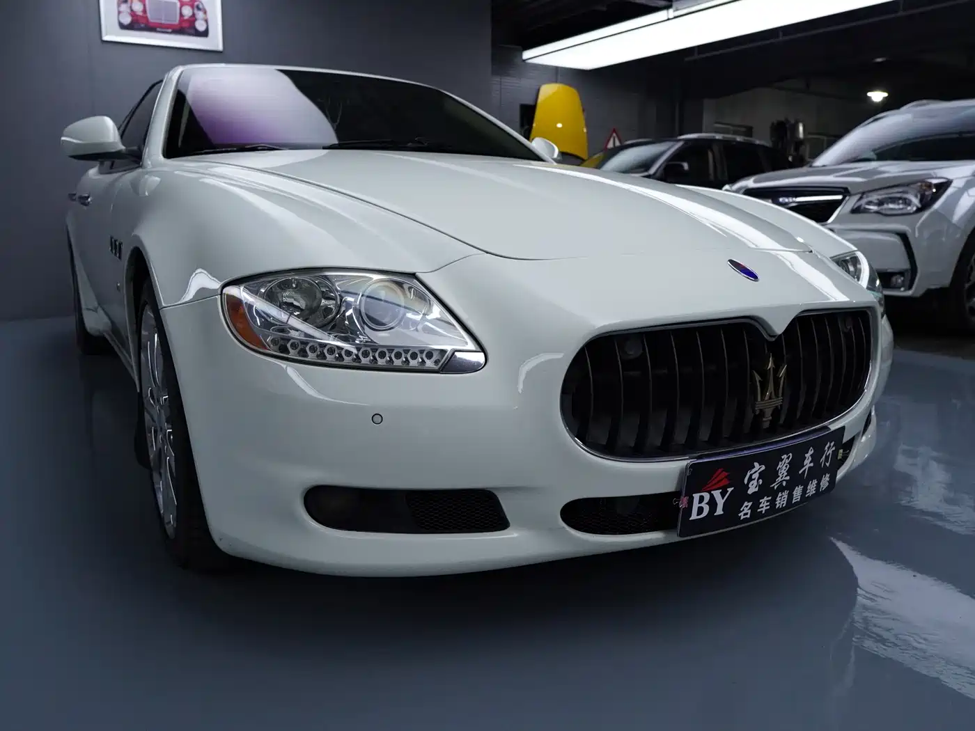 Фото 2 - Maserati Quattroporte