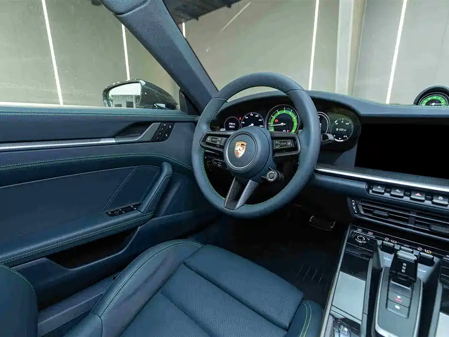 Фото 12 - Porsche 911