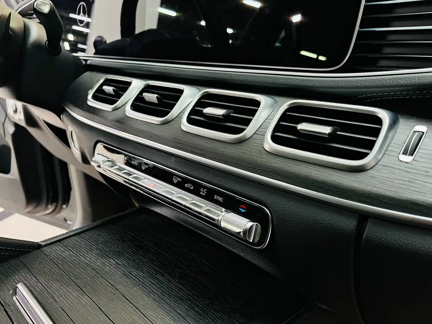 Mercedes-Benz GLS 2022 GLS 450 4MATIC Luxury фото 14