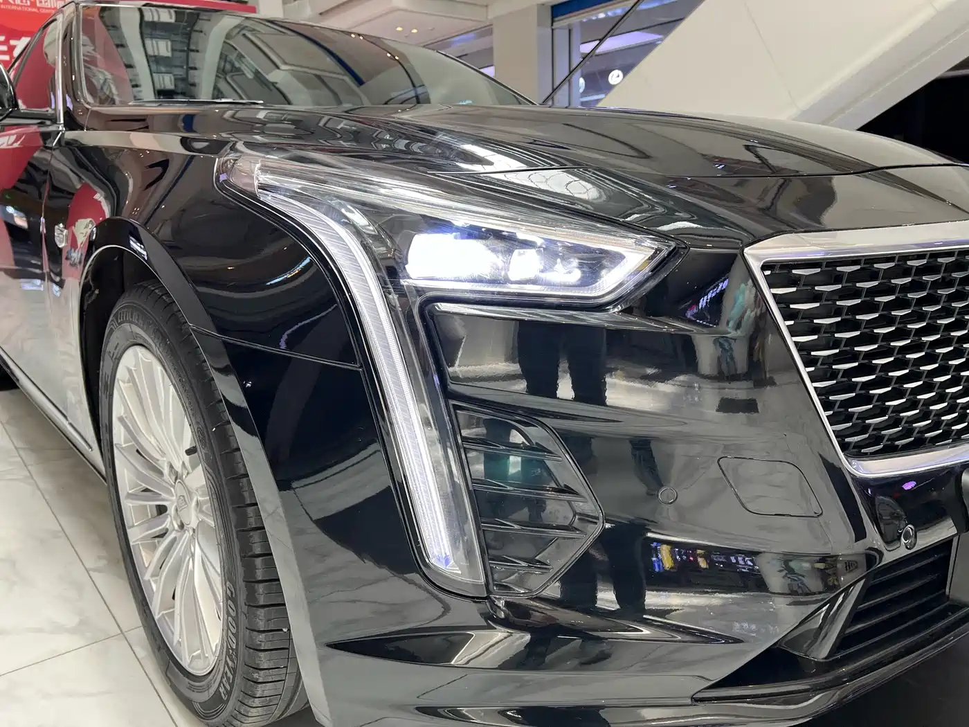 CADILLAC CT6