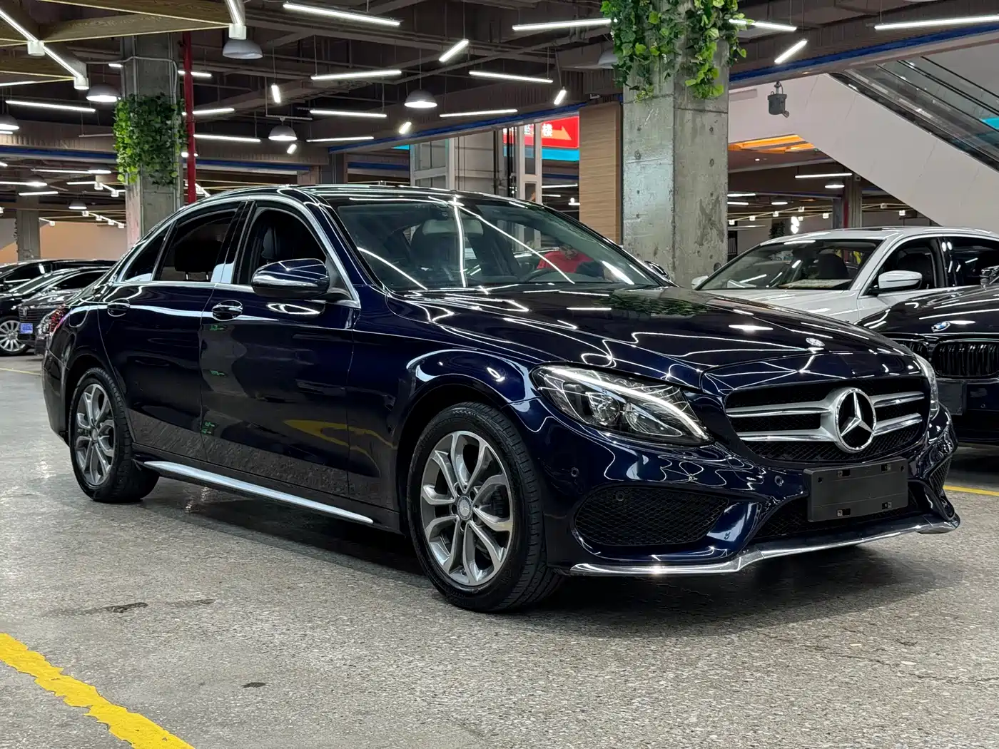 Mercedes-Benz C-Class 2015 Facelift C 200 L Sport фото 3