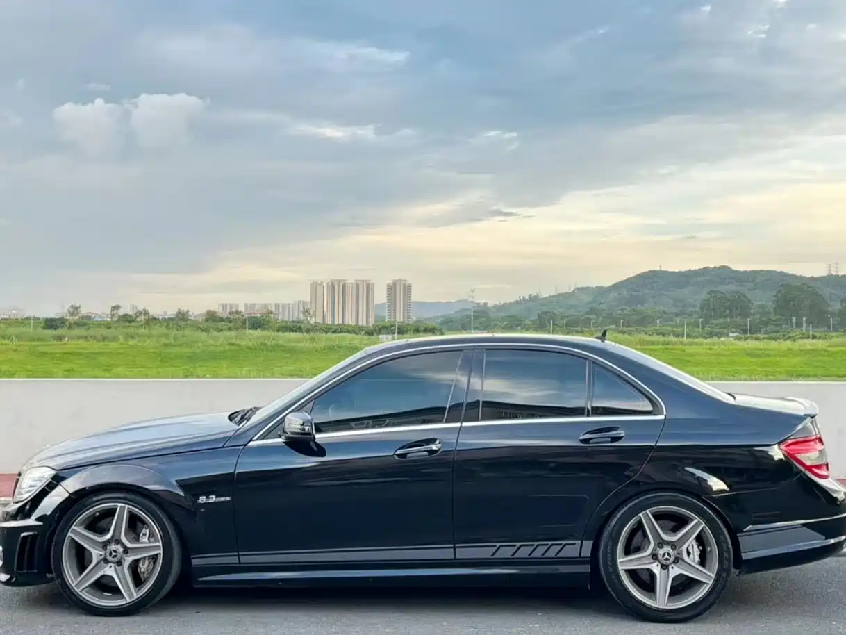 Mercedes-Benz C-Class AMG 2010 AMG C 63 Sport Enhanced Edition фото 7