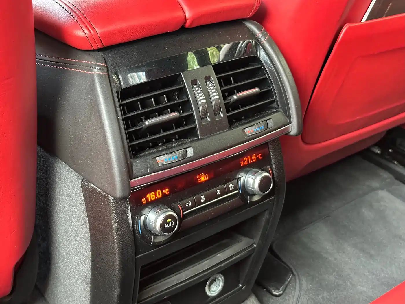 BMW X6 M 2015 X6 M фото 21