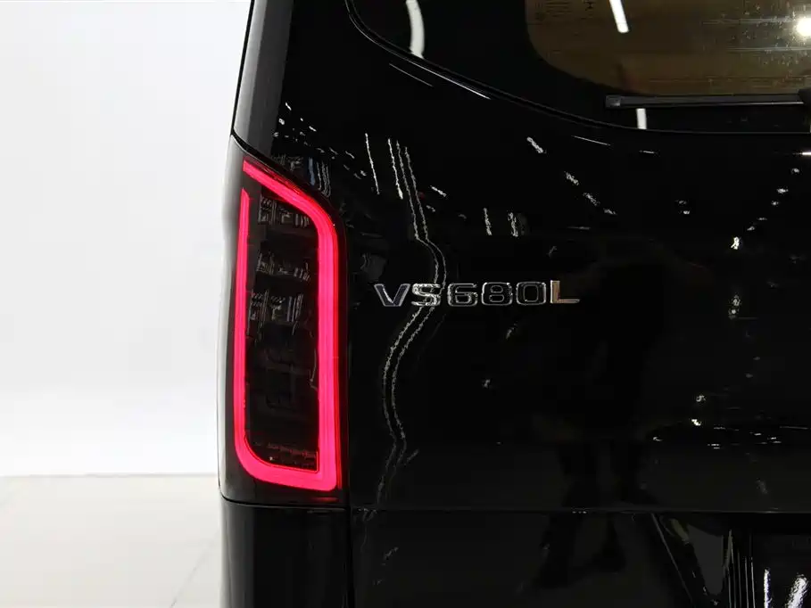 Mercedes-Benz Vito 2023 2.0T Business 7-Seater фото 9