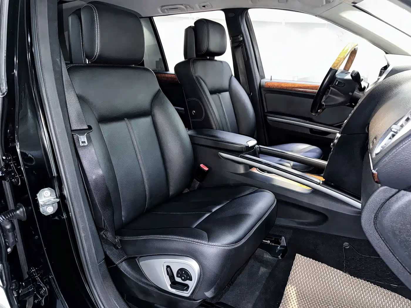 Mercedes-Benz GL-Class фото 8