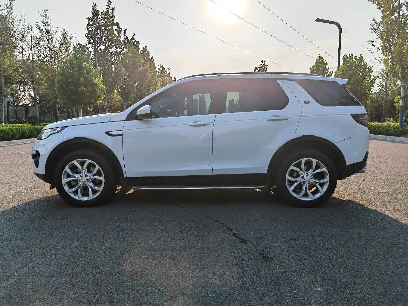 Land Rover Discovery Sport 2016 2.0T HSE фото 3