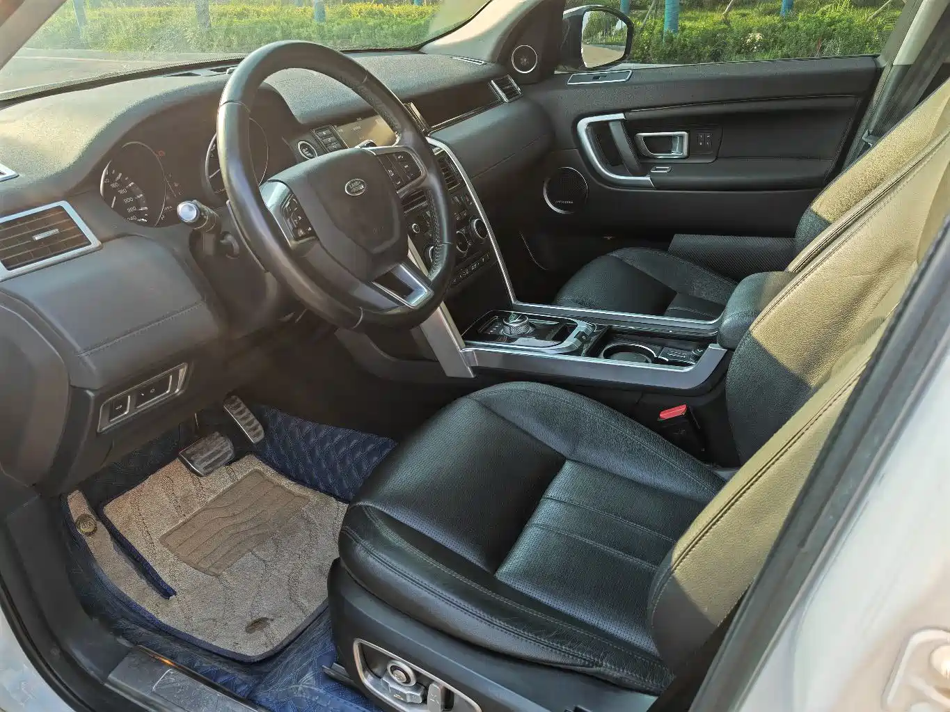 Land Rover Discovery Sport 2016 2.0T HSE фото 9