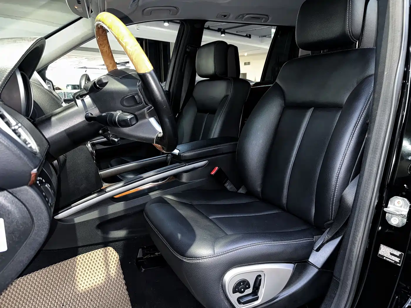 Mercedes-Benz GL-Class фото 7
