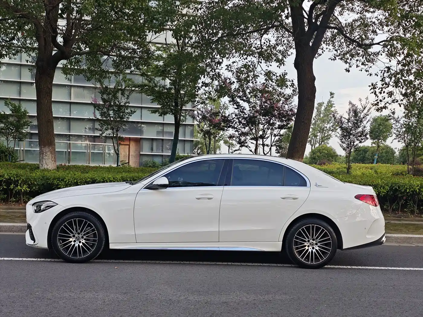 Mercedes-Benz C-Class 2024 C 260 L Sport фото 4