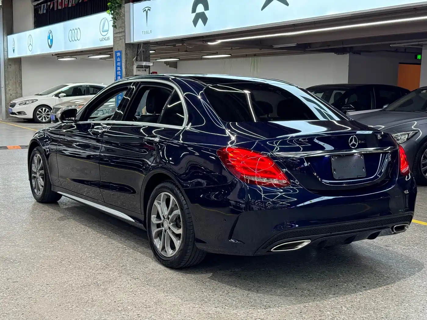 Mercedes-Benz C-Class 2015 Facelift C 200 L Sport фото 6