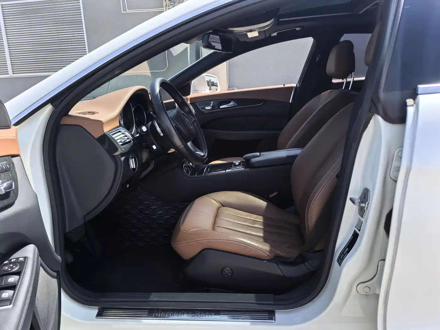 Mercedes-Benz CLS 2015 CLS 320 фото 4