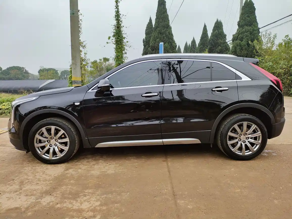 Cadillac XT4 2020 28T FWD Leading Trim фото 5
