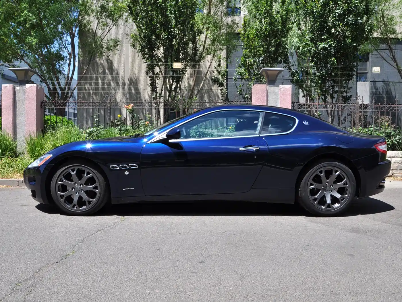 Maserati GranTurismo 2016 2007 4.2L Standard