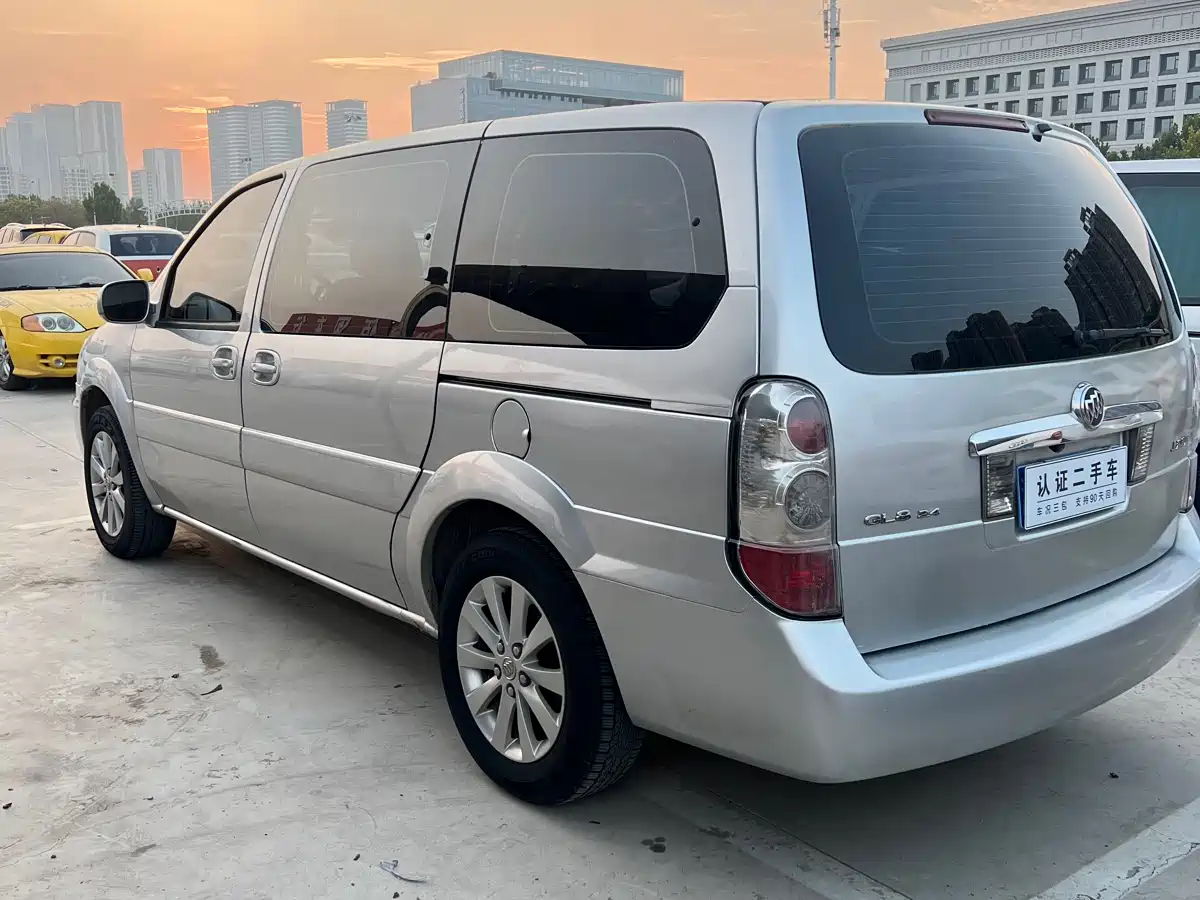 Buick GL8 2014 2.4L Classic Edition фото 3