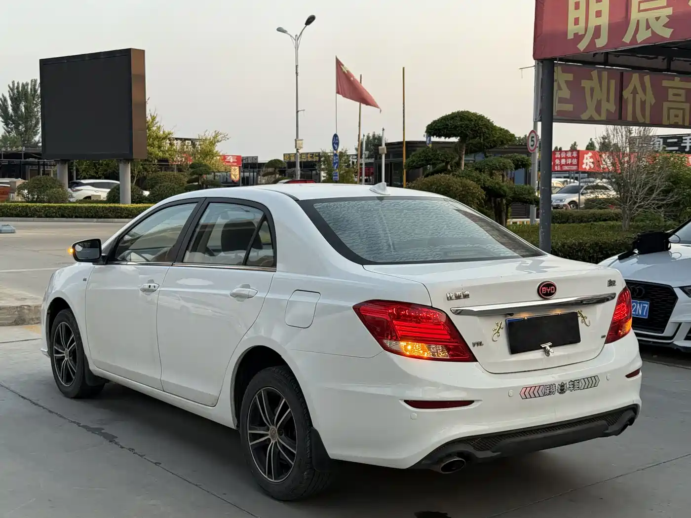 BYD Surui 2015 1.5L Manual Luxury фото 5