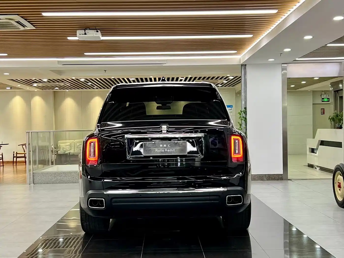 ROLLS-ROYCE CULLINAN