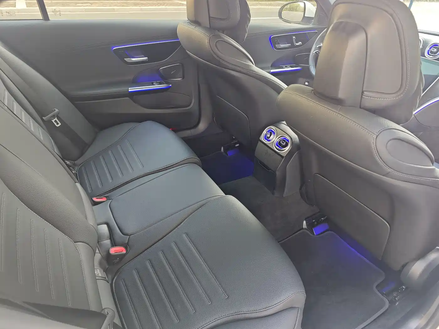 Mercedes-Benz C-Class 2024 C 260 L Sport фото 16