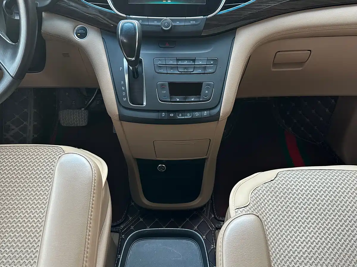 Buick GL8 2018 ES 28T Premium Type China VI фото 11