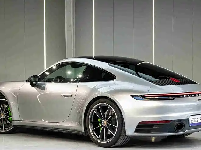 Фото 7 - Porsche 911