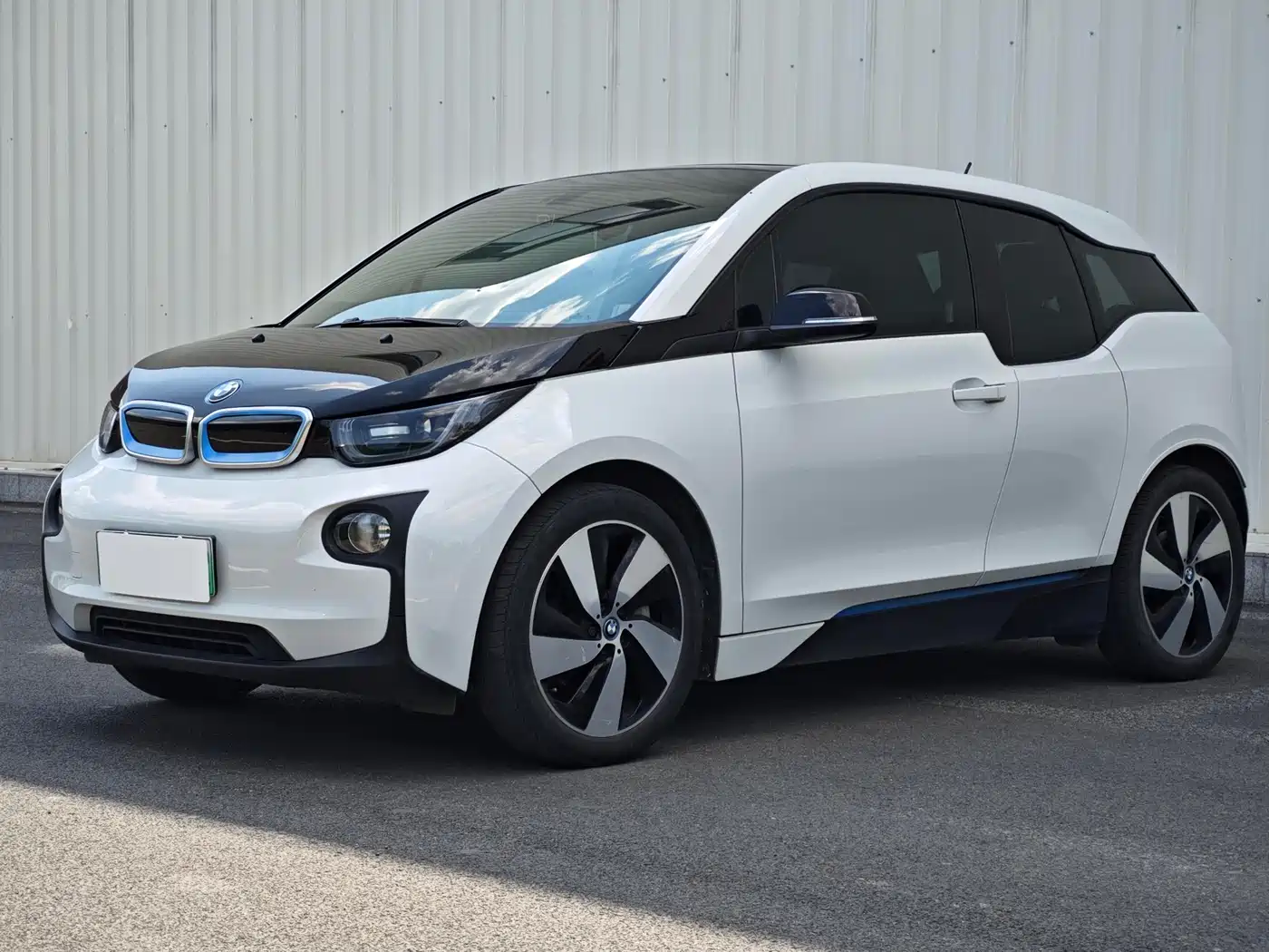 BMW I3