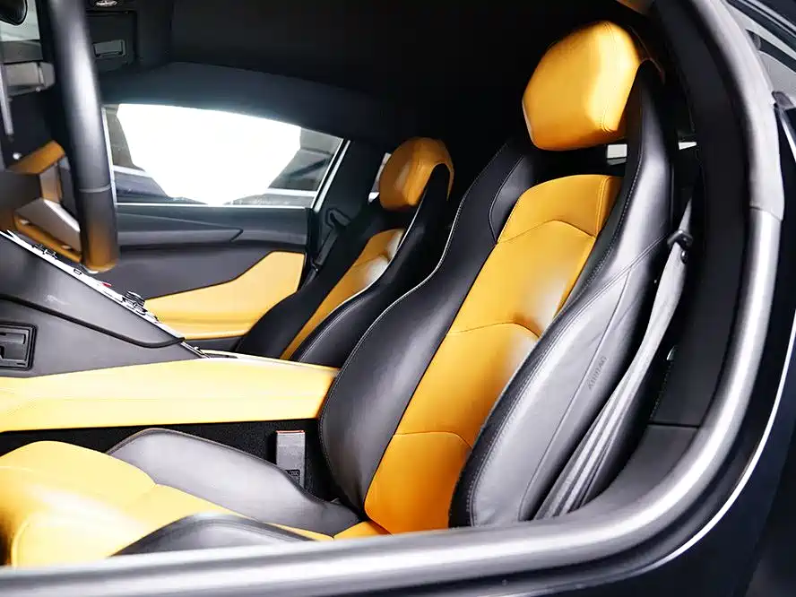 Lamborghini Aventador 2011 LP 700-4 фото 13