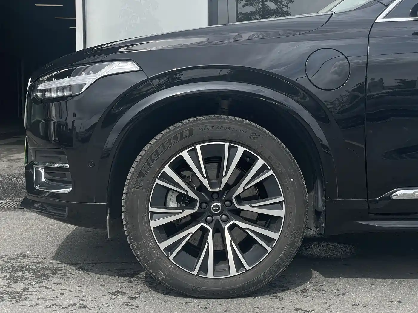 VOLVO XC90 PLUG IN HYBRID