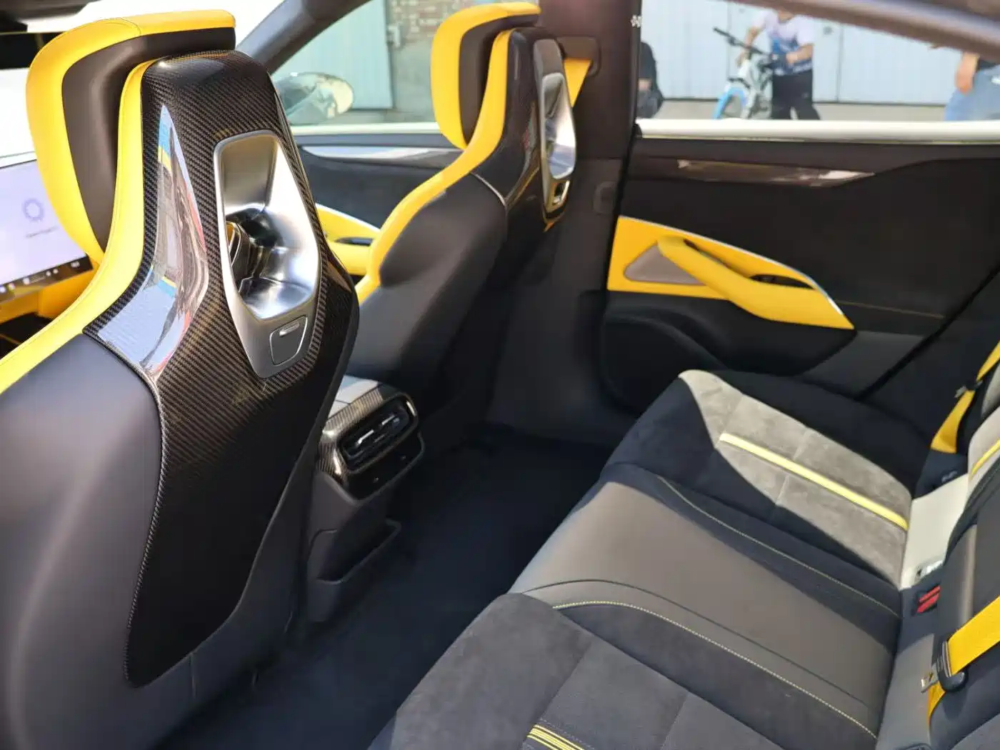 XIAOMI CAR XIAOMI SU7 ULTRA