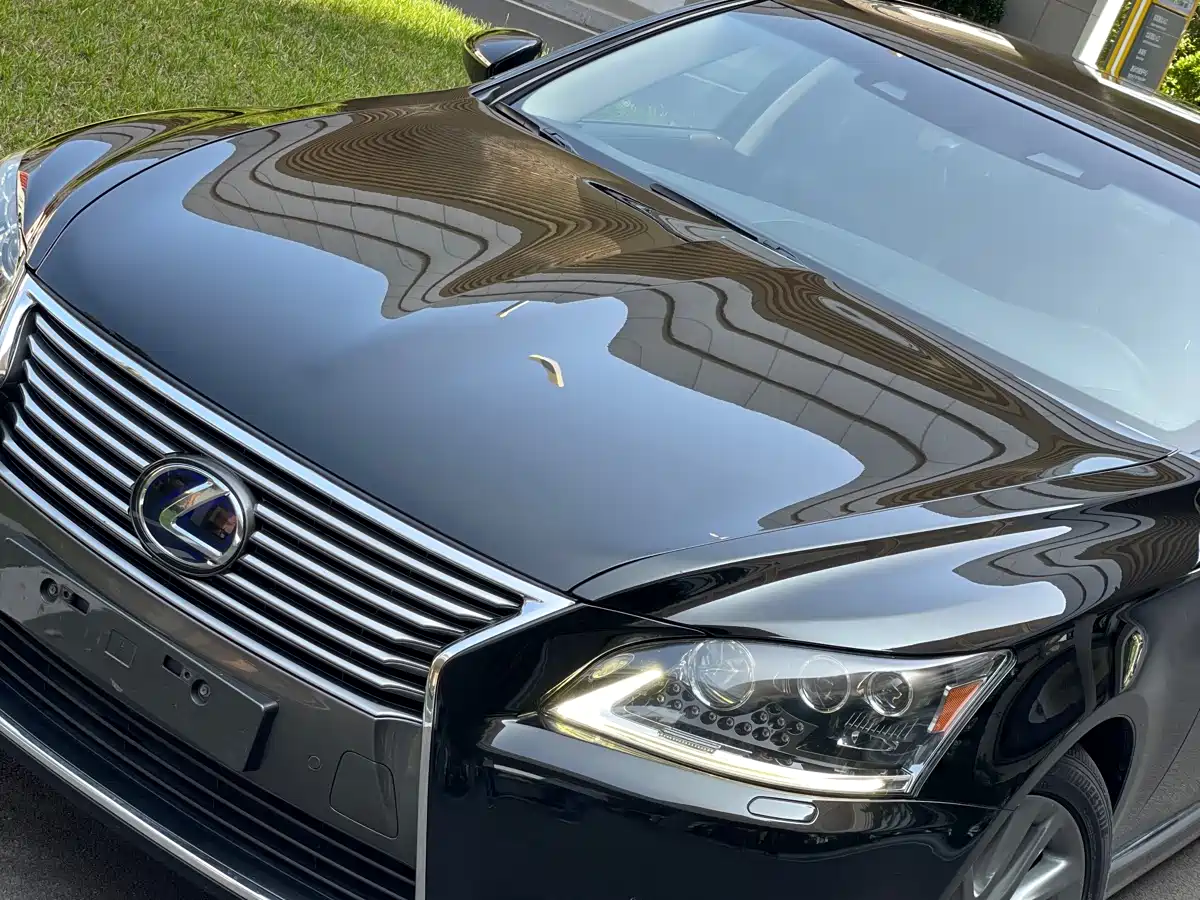 Lexus LS 2014 600hL фото 4