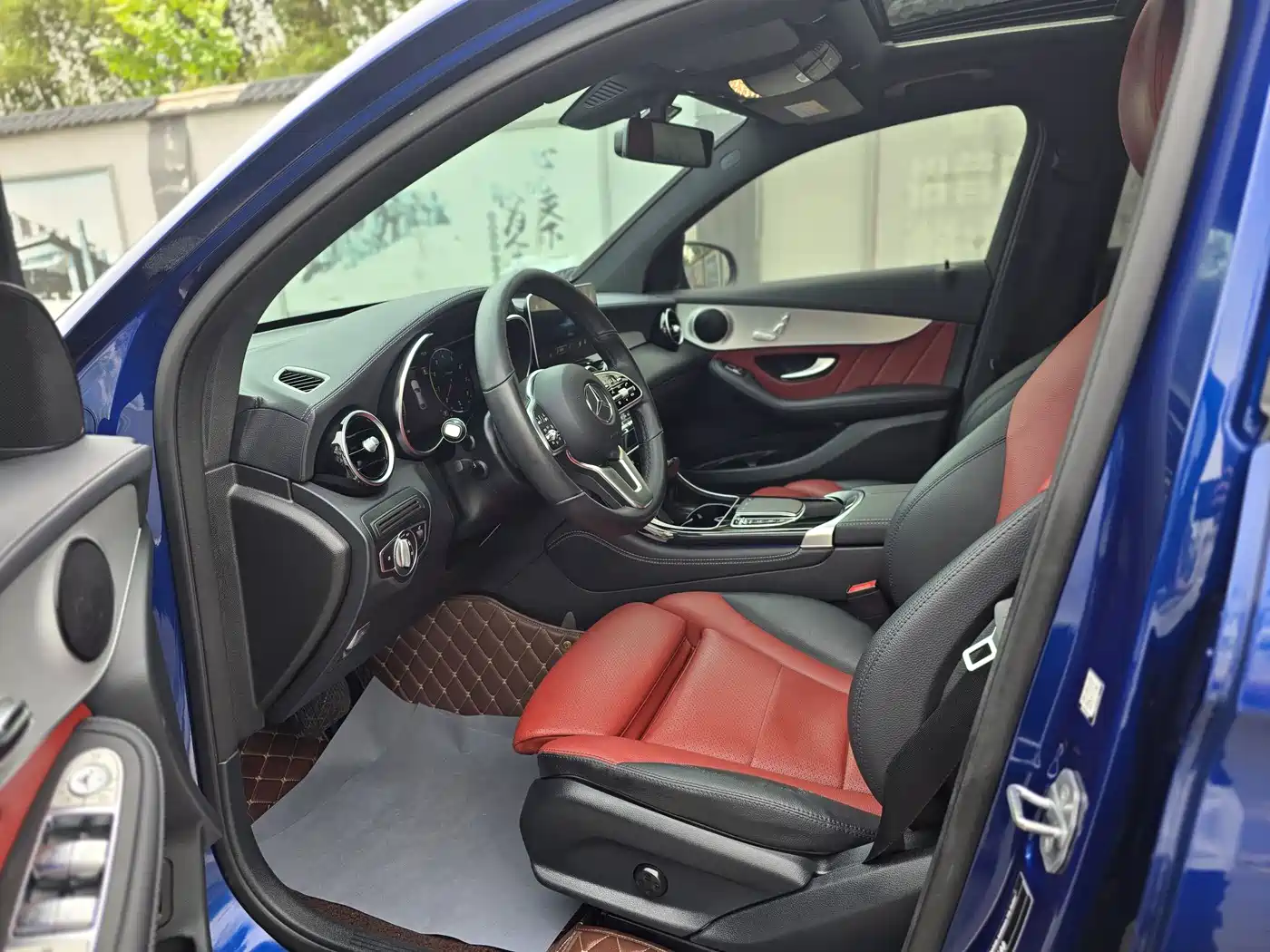 Mercedes-Benz GLC Coupe 2020 GLC 260 4MATIC Coupe SUV фото 6