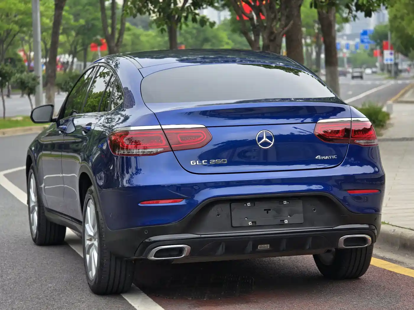 Mercedes-Benz GLC Coupe 2020 GLC 260 4MATIC Coupe SUV фото 16