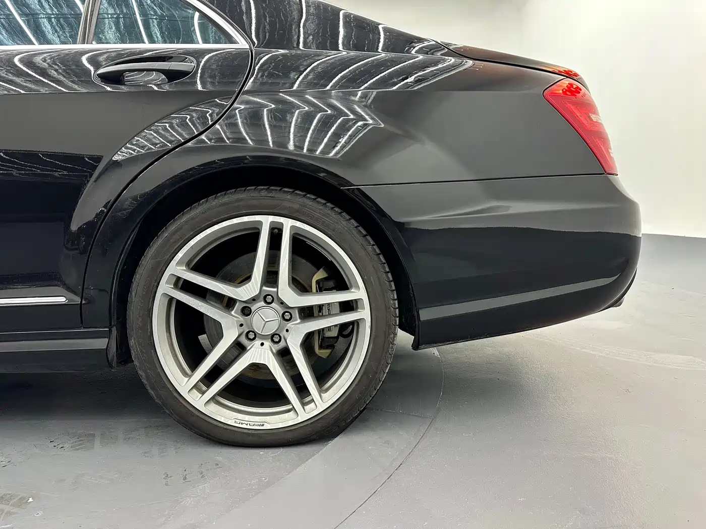 Mercedes-Benz S-Class AMG 2010 AMG S 65 фото 11